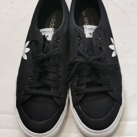 Adidas nizza shoes - Picture 2 of 6